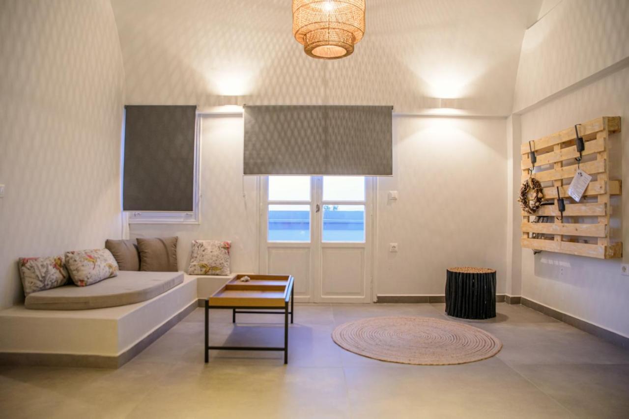 Central Hostel Oia Zewnętrze zdjęcie